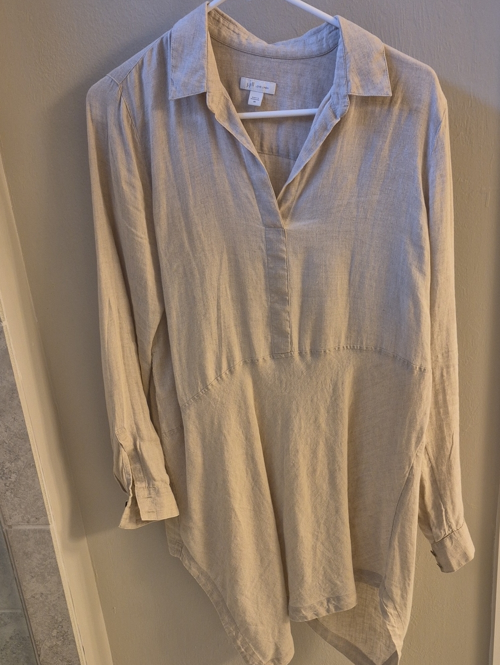 J. Jill Cream Linen-Blend V-Neck Tunic